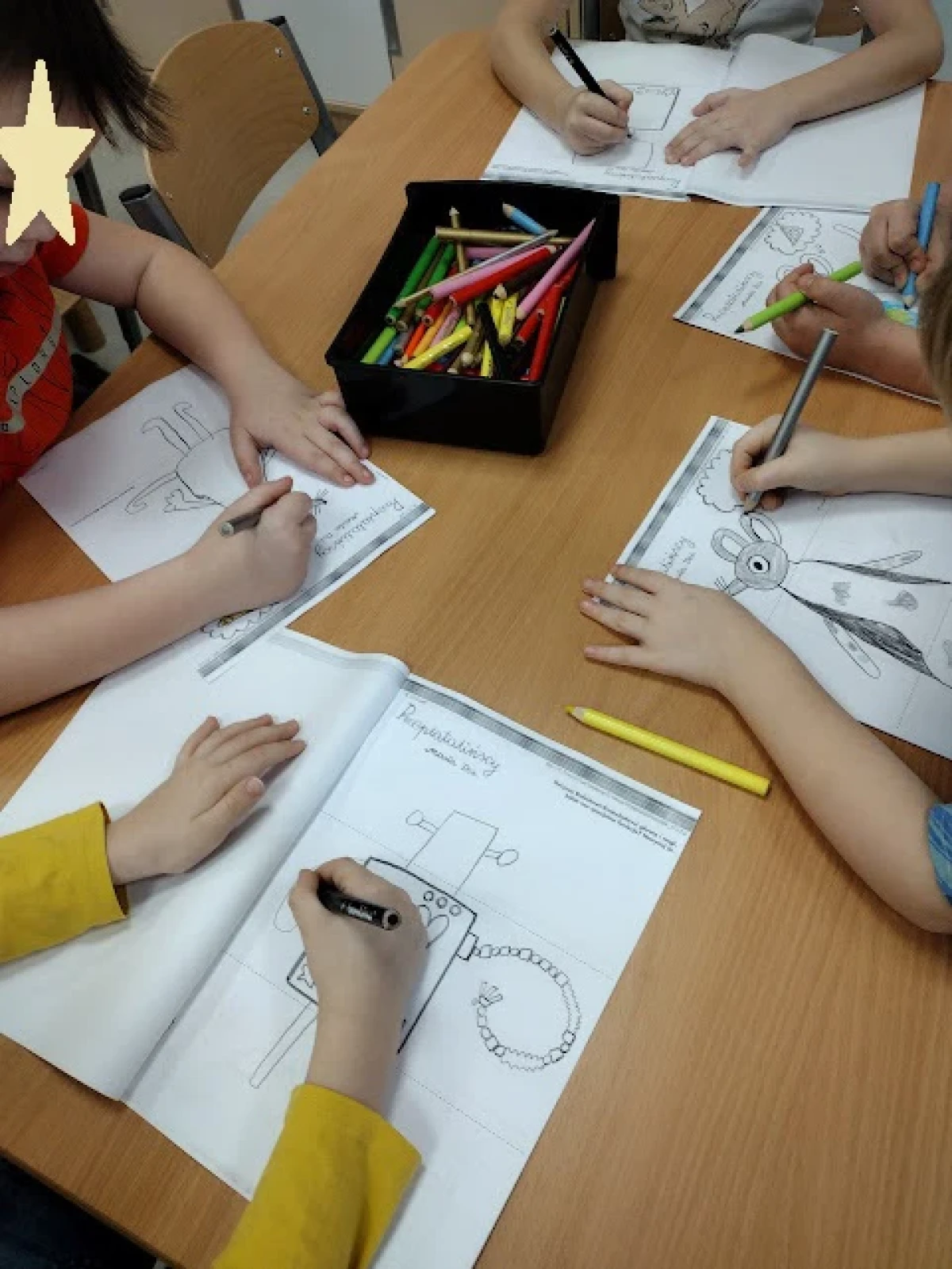 Dzieci na zajęciach edukacyjnych