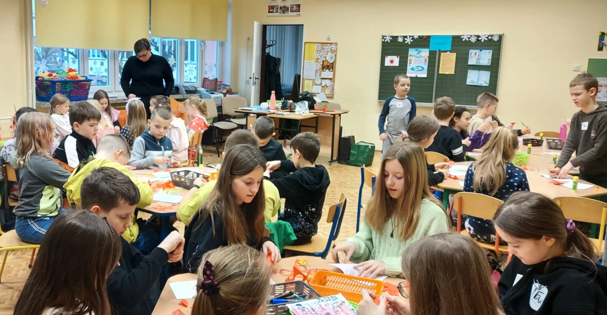 Uczniowie biorący udział w zajęciach