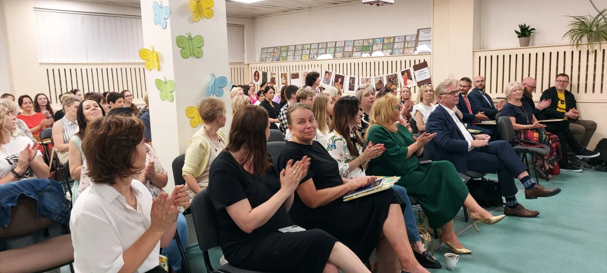 Uczestnicy konferencji „Bez relacji nie ma edukacji”