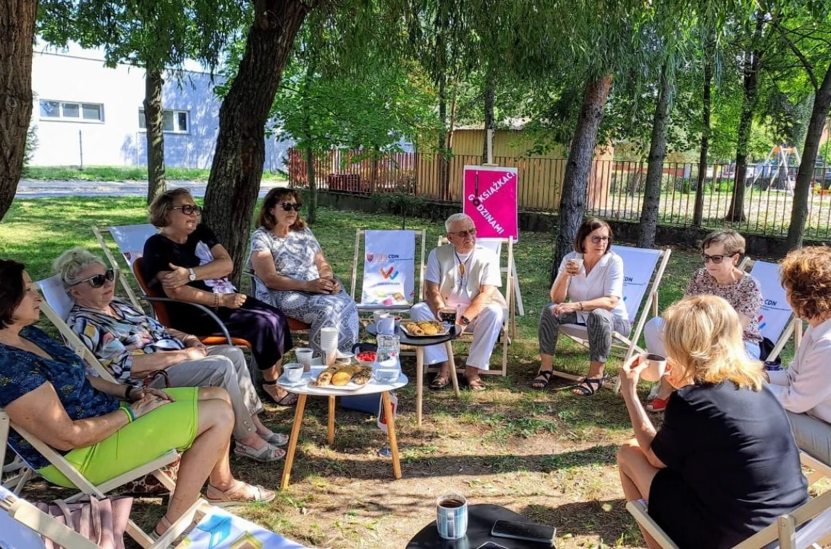 Uczestnicy spotkania Dyskusyjnego Klubu Książki